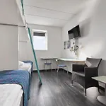 Hotel Metro 2*