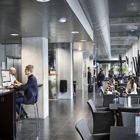 麦特龙卡宾酒店