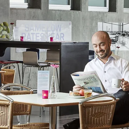 麦特龙卡宾酒店 酒店