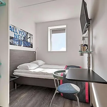 Hotel Metro 2*